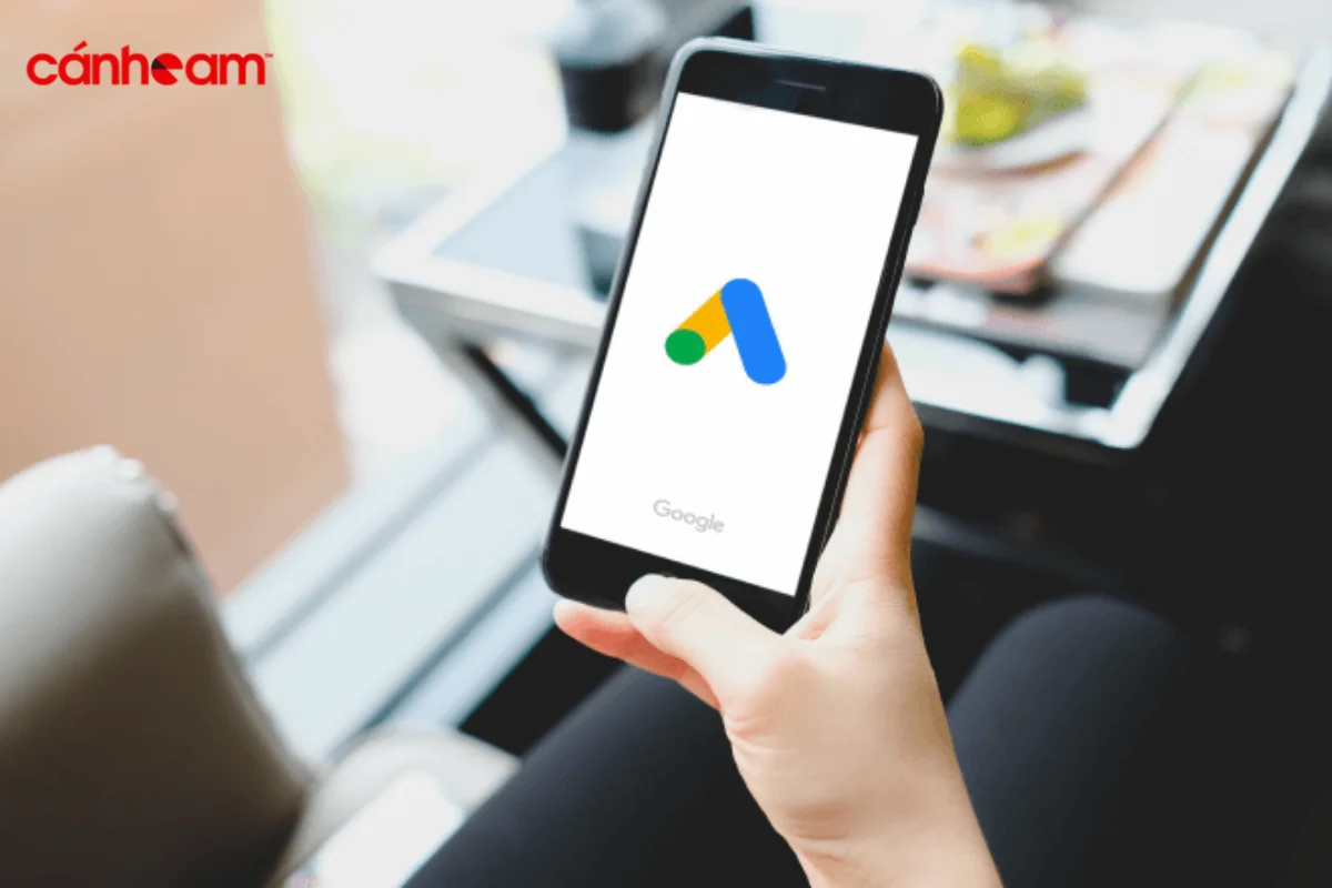 Cách Google Ads hoạt động Google Ads giúp kết nối nhà quảng cáo với truy vấn tìm kiếm của người dùng qua từ khoá