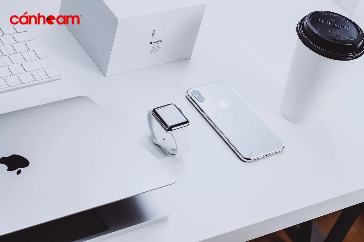 Apple đã áp dụng Digital Branding hiệu quả trong việc xác định hình ảnh thương hiệu là brand cao cấp
