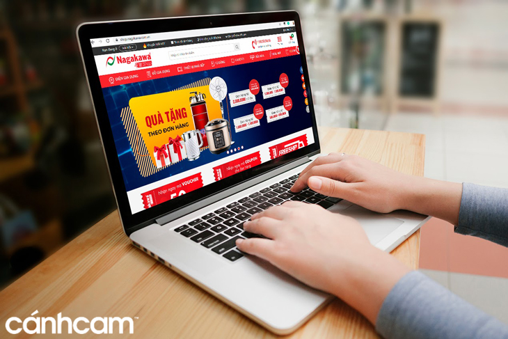 Thiết kế website cần đảm bảo đầy đủ tính năng tìm kiếm, hiển thị