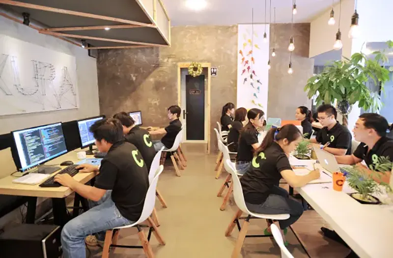 Cánh Cam Agency là đơn vị có hơn 20 năm kinh nghiệm trong lĩnh vực tư vấn chiến lược thương hiệu số, thiết kế website Hà Tĩnh